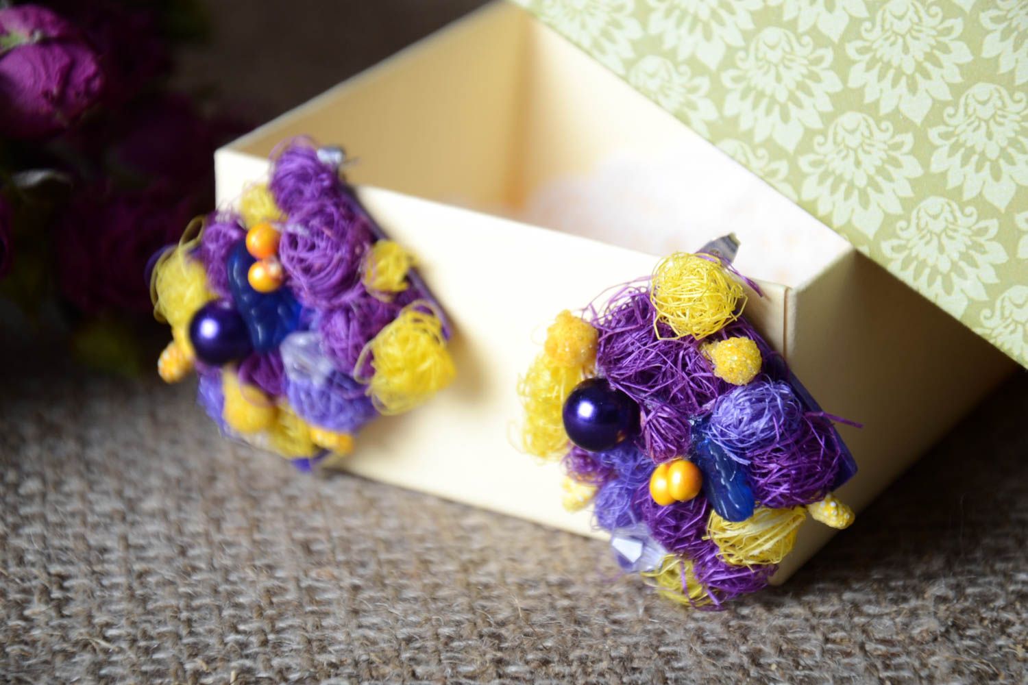 Модные серьги украшение ручной работы серьги с подвесками из пластики фиолетовые фото 1