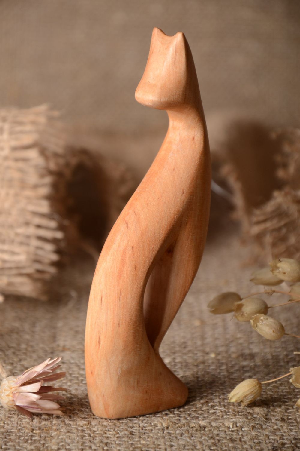 Фигура из дерева статуэтка ручной работы кошка сувенир из дерева красивый фото 1