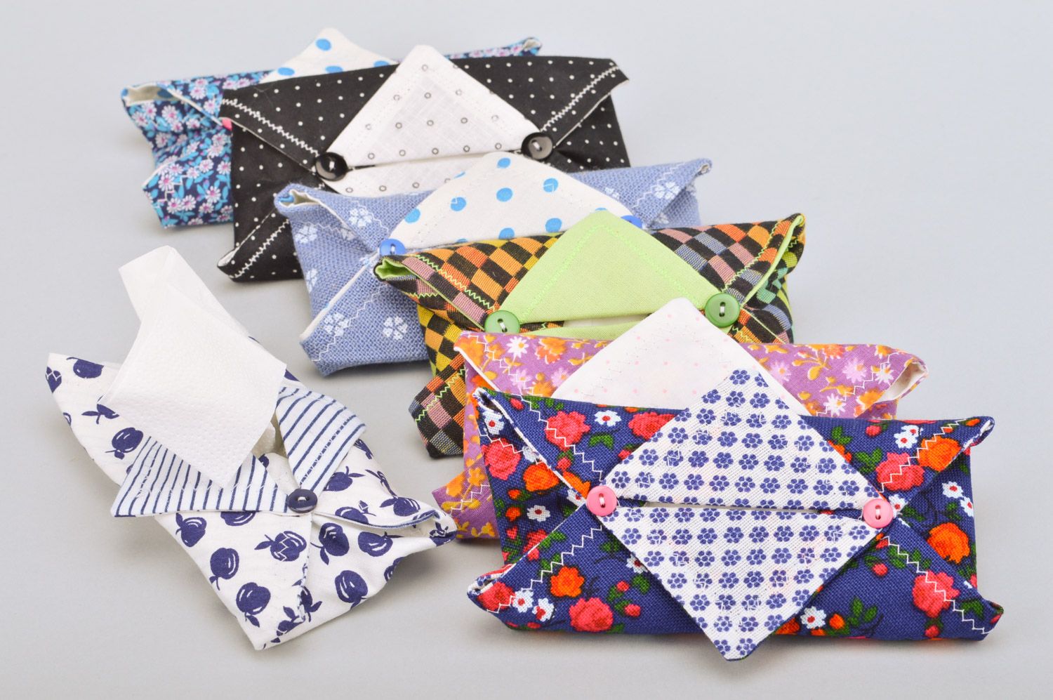 Handmade travel bag for napkins sewn of blue cotton fabric with napkins  photo 5