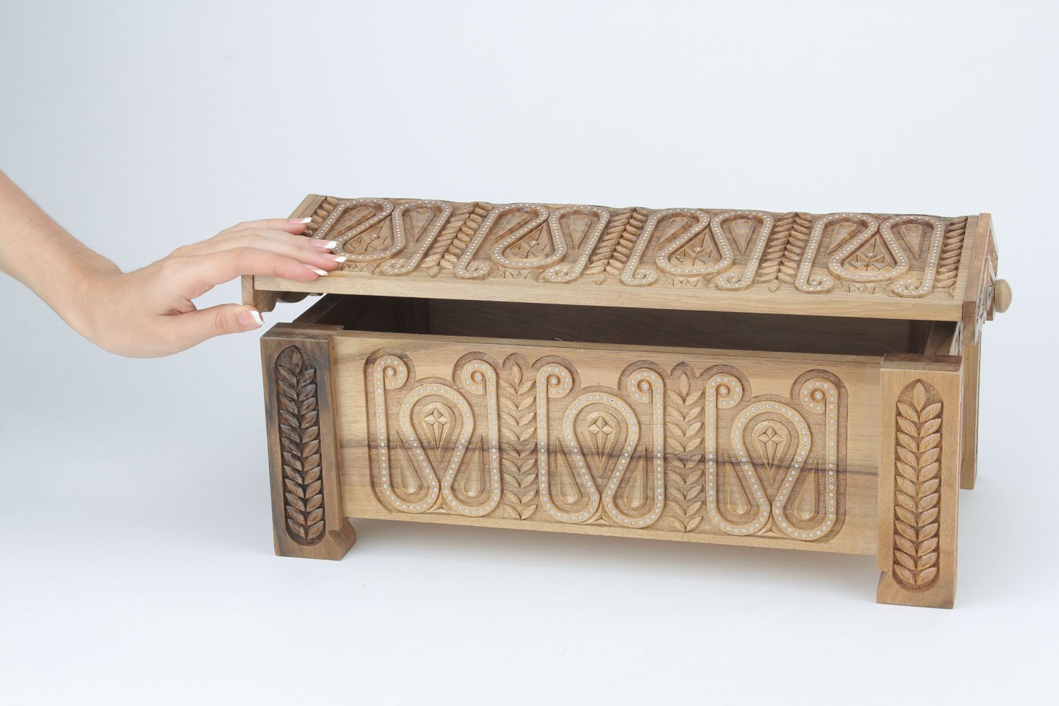 Scatola di legno fatta a mano cofanetto intarsiato scrigno bello da donna
 foto 2
