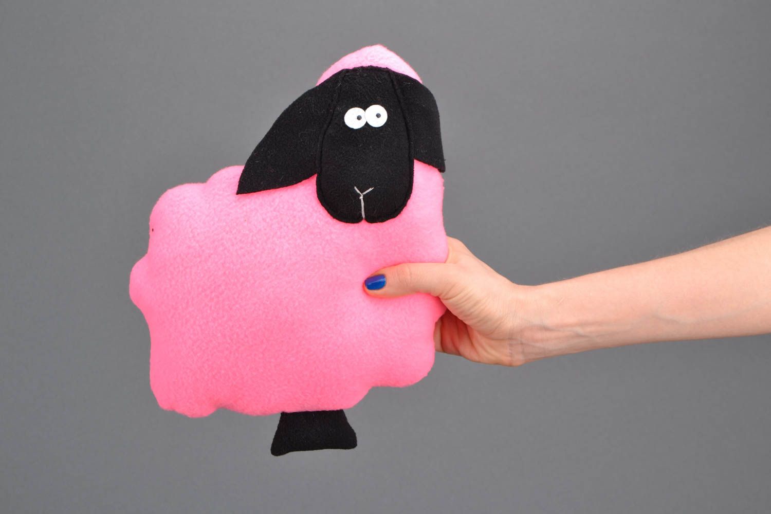 Диванная подушка-игрушка для ребенка Барашек розовый фото 2