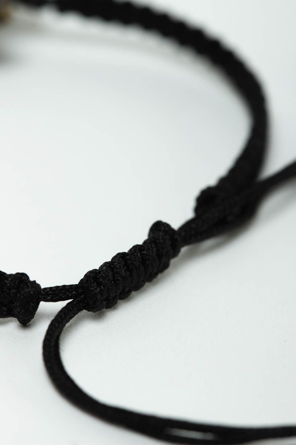 Bracelet textile Bijou fait main noir design Accessoire femme original photo 4