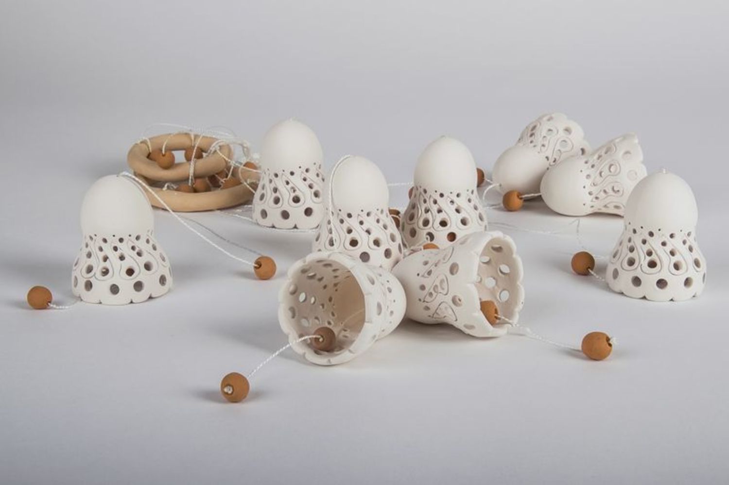 Ceramic bells with beads photo 5