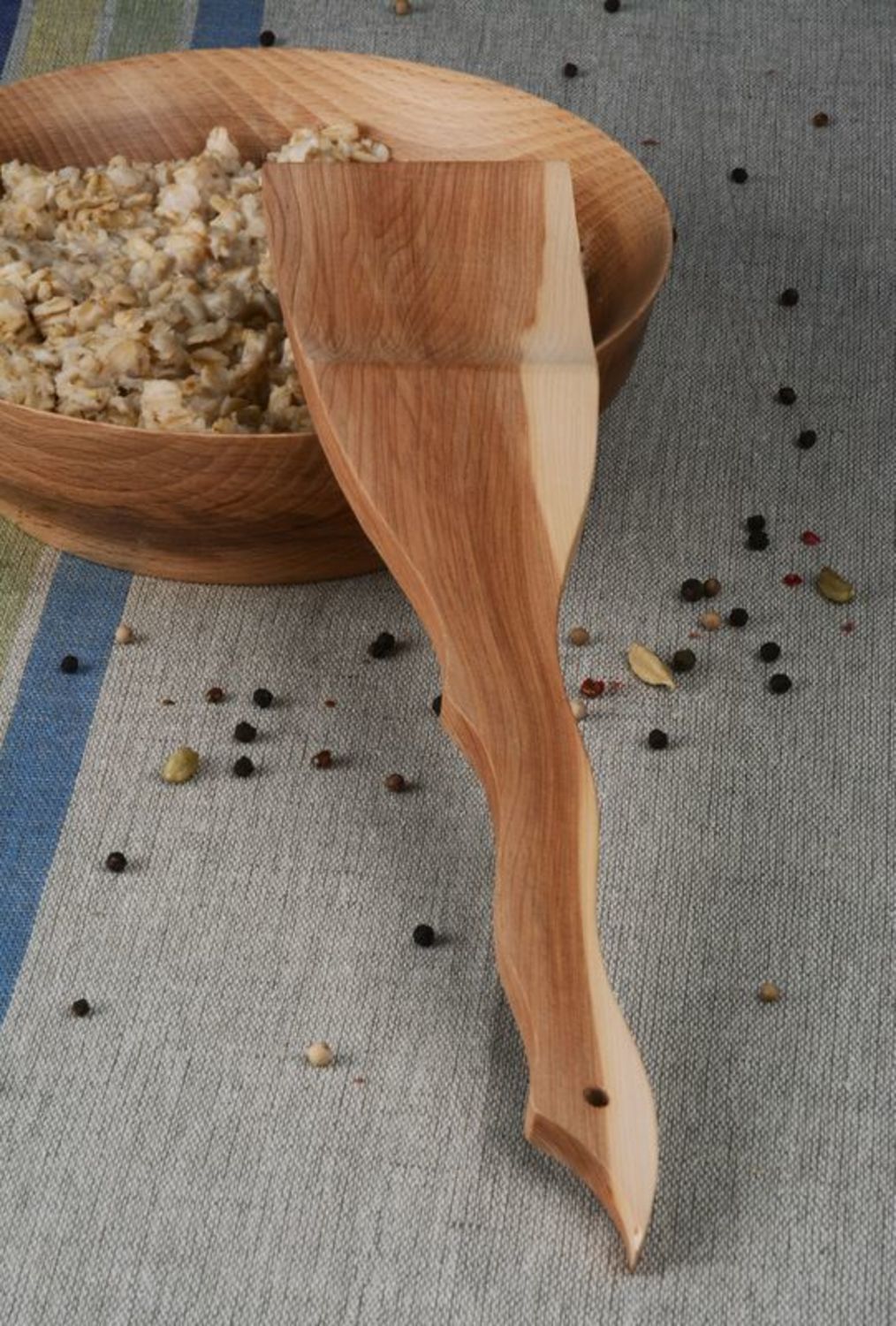 Paletta di legno per cucina fatta a mano cucchiaio di legno posate di legno
 foto 1