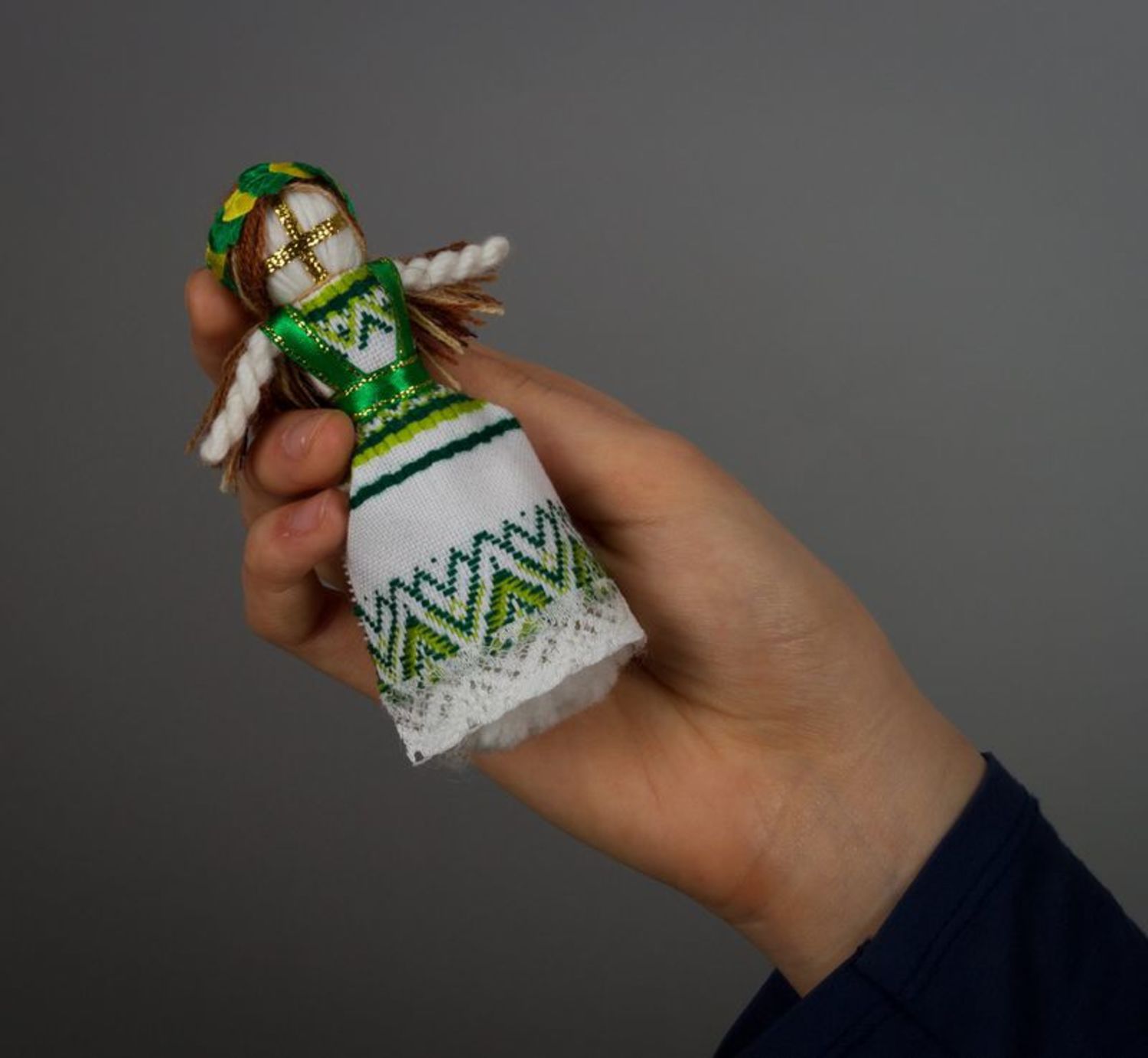 Magnete fatto a mano Bambola talismano etnica Decorazioni di frigorifero
 foto 1
