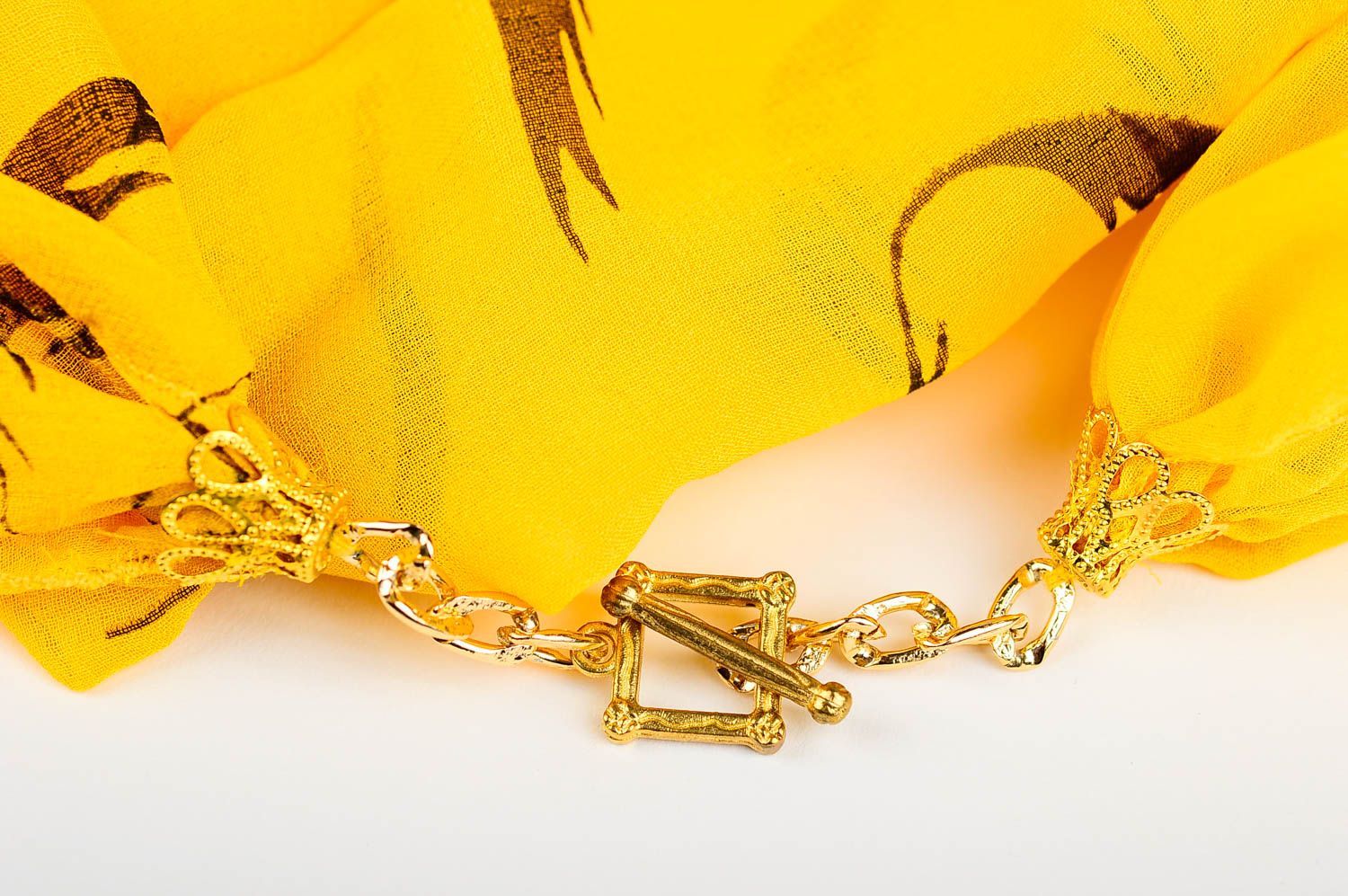 Handmade Damen Halstuch Accessoire für Damen gelb aus Chiffon Damen Schal foto 5