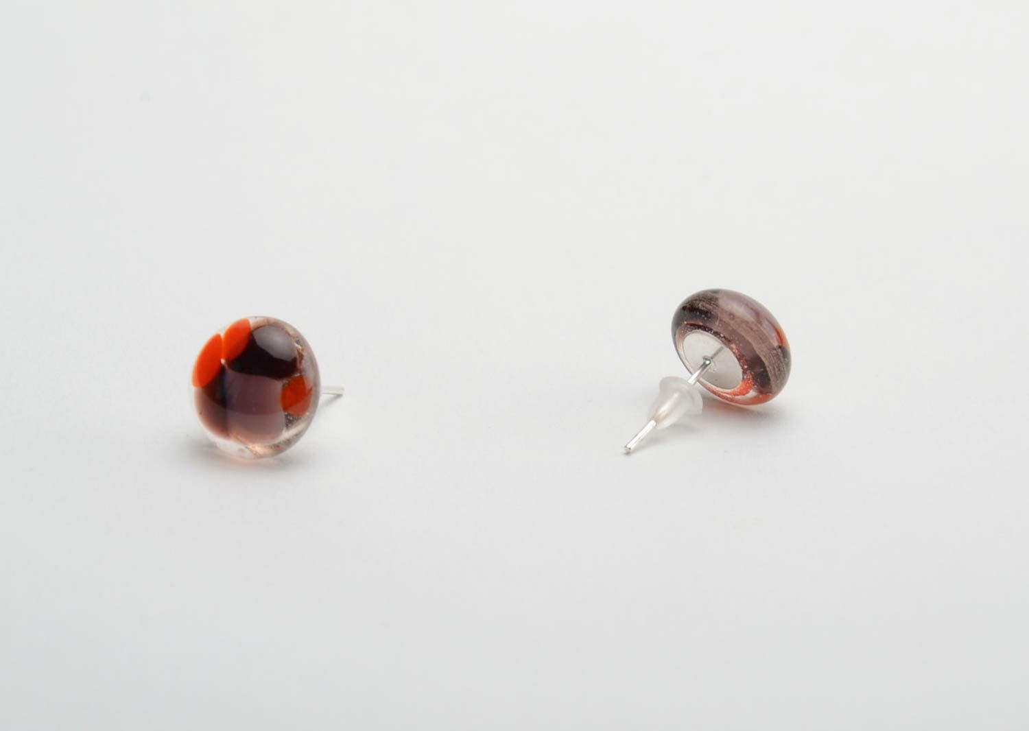 Round-shaped designer earrings handmade glass fusing jewelry in red colors  photo 3