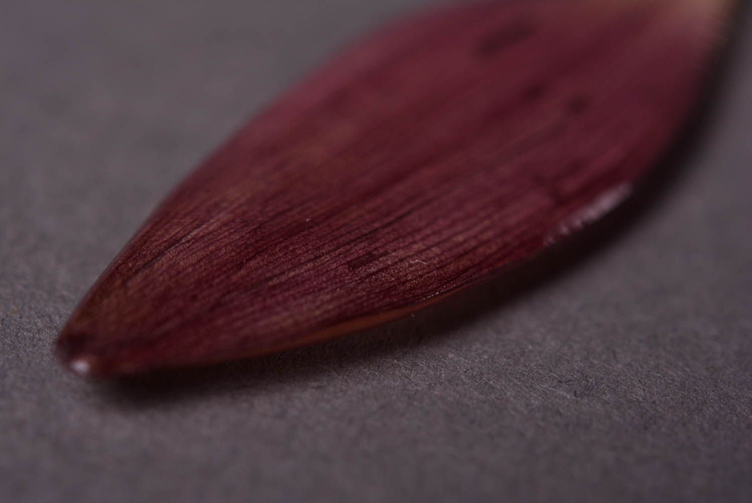 Украшение ручной работы модные серьги бордовые красивые серьги листики длинные фото 4