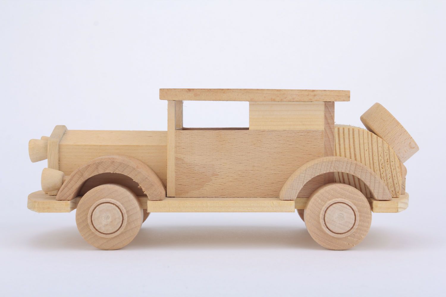 Macchina giocattolo fatta a mano giocattolo di legno semilavorato da dipingere
 foto 5