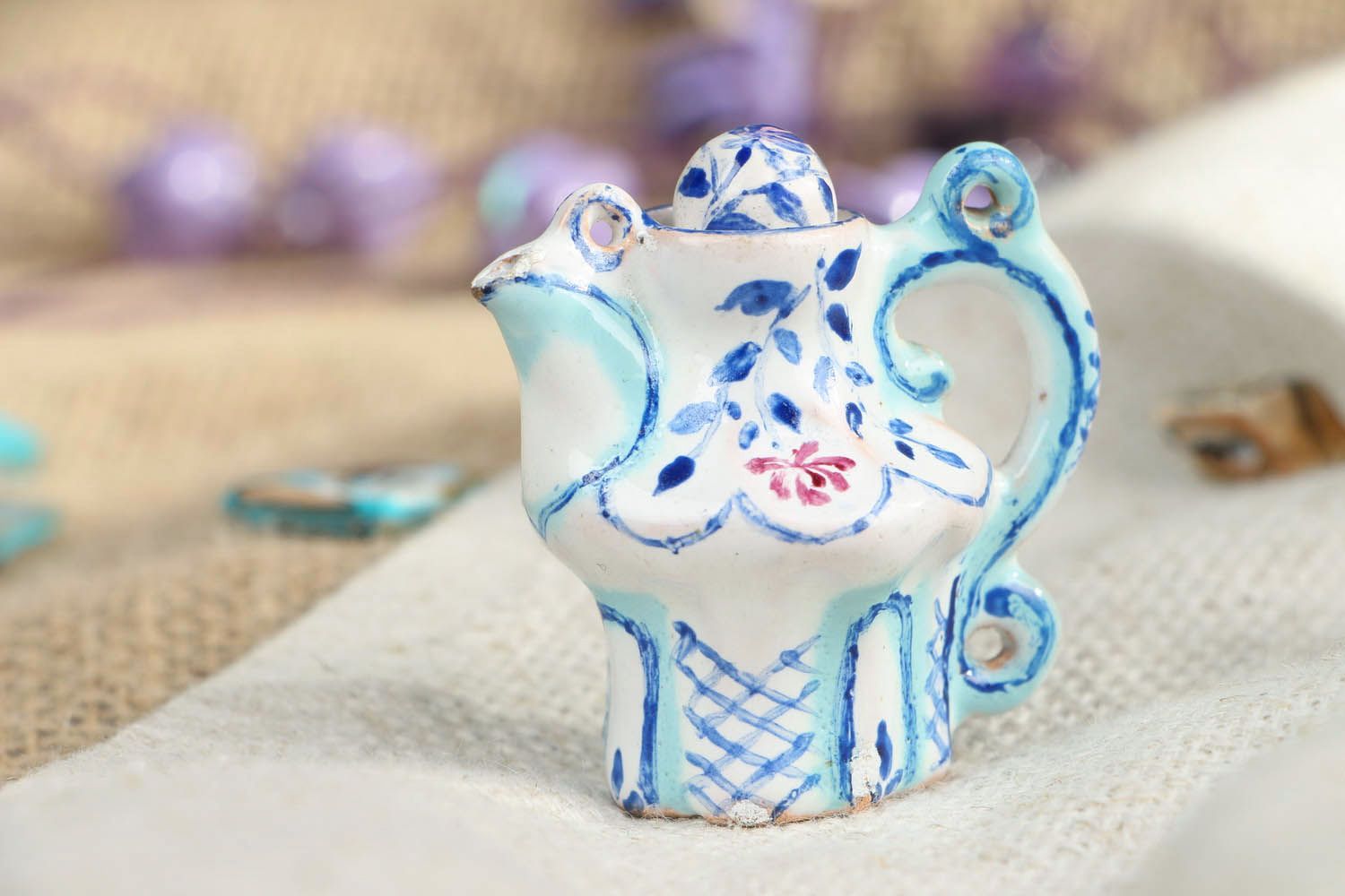 Small decorative teapot photo 5