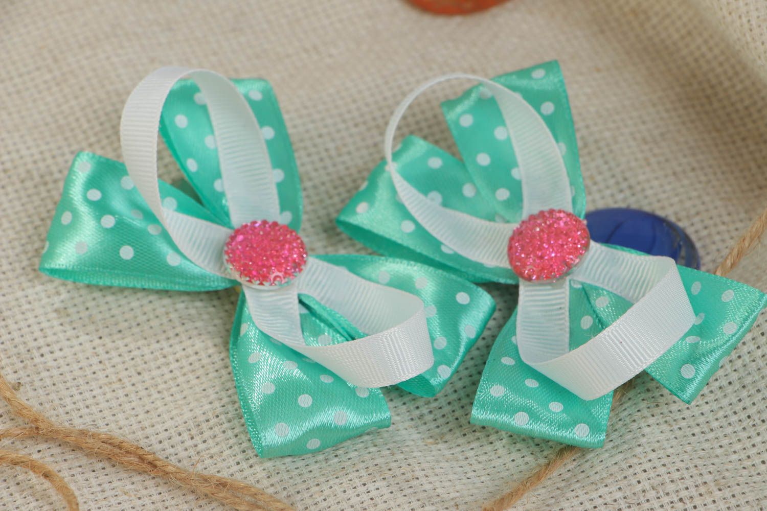 A set of 2 handcrafted bobby pins made of satin ribbon in the form of bows photo 1