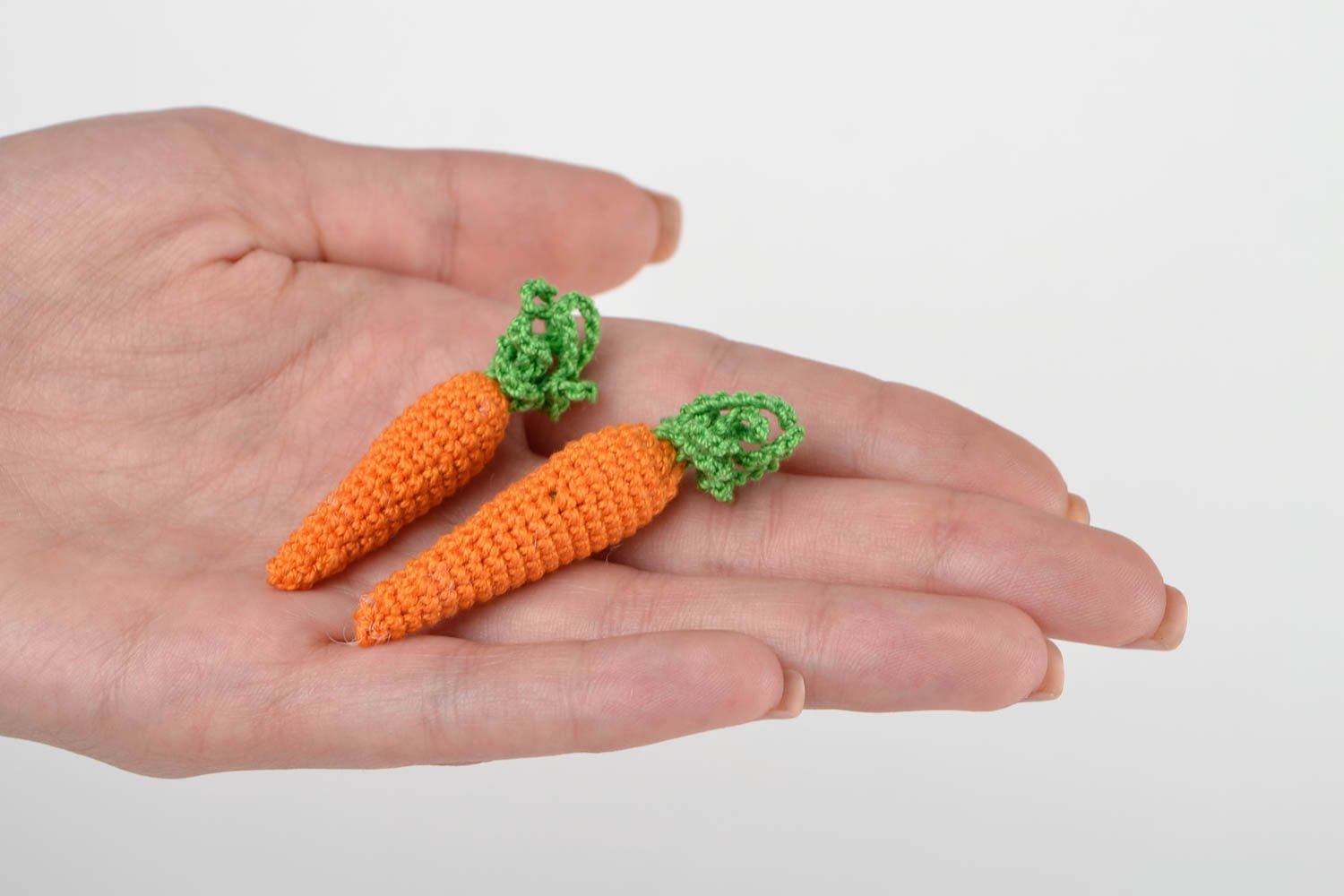 Игрушки морковки ручной работы вязаные овощи мягкие игрушки для детей забавные фото 2