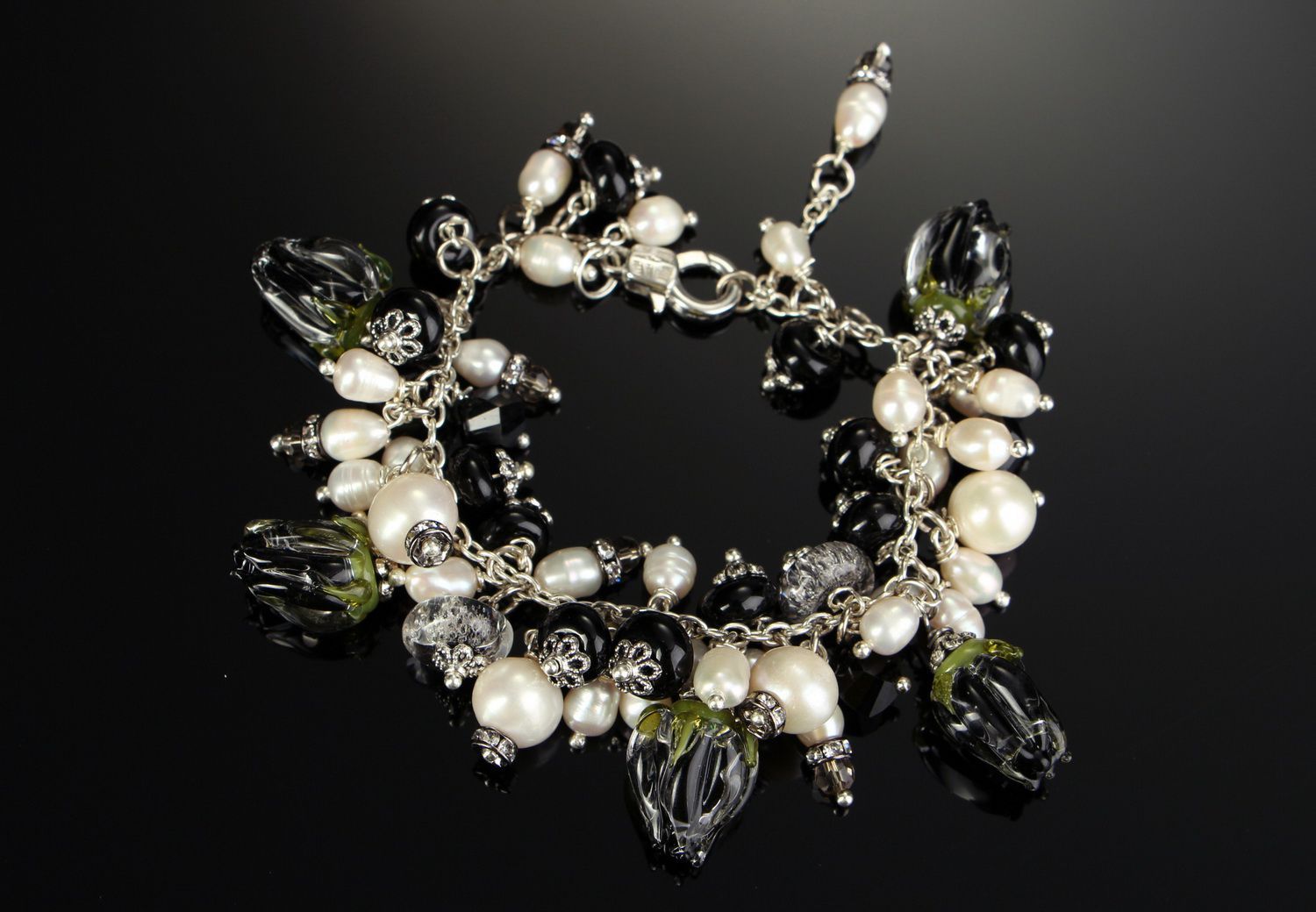 Bracelet with river pearls Black swang photo 1