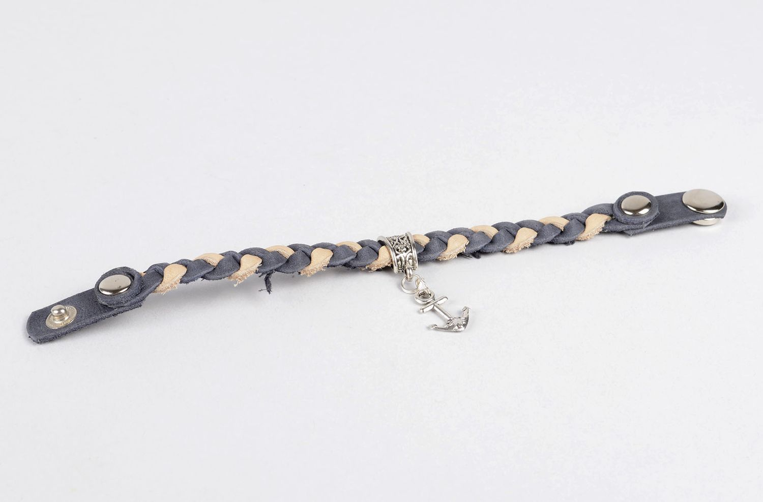 Handmade Designer Schmuck Armband aus Leder Accessoires für Frauen geflochten foto 4