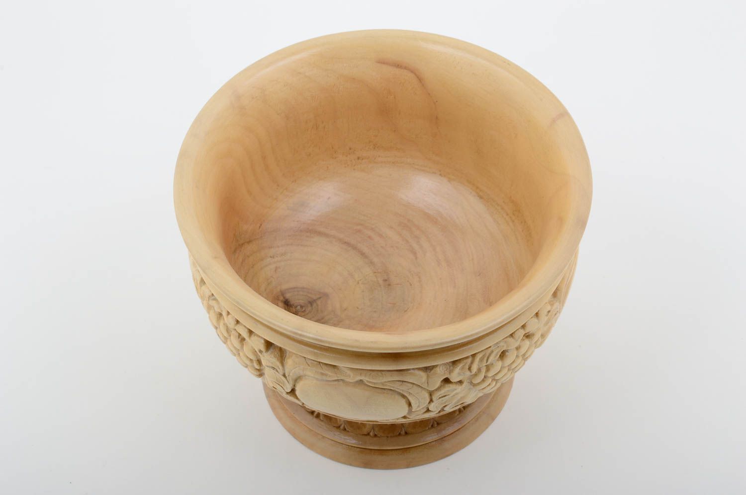 Красивая ваза ручной работы декор из дерева ваза для цветов резная авторская фото 2