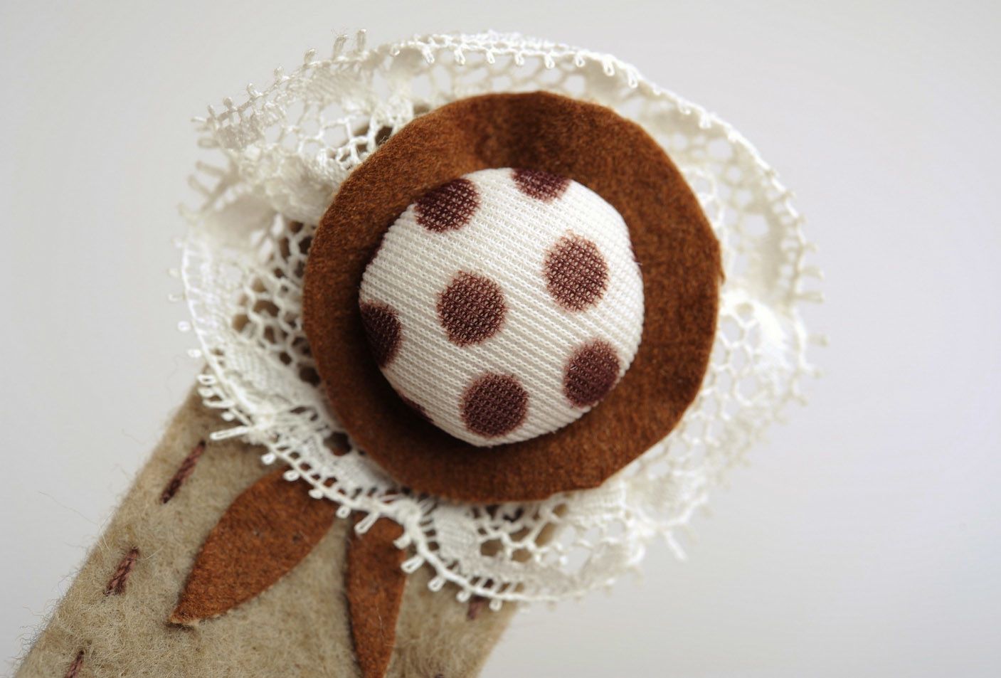 Handmade Haarklemme aus Leder Hut“ foto 5