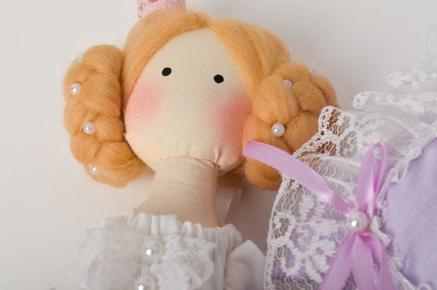Handmade Designer Puppe auf Kissen Stoff Spielzeug künstlerische schöne Puppe foto 3
