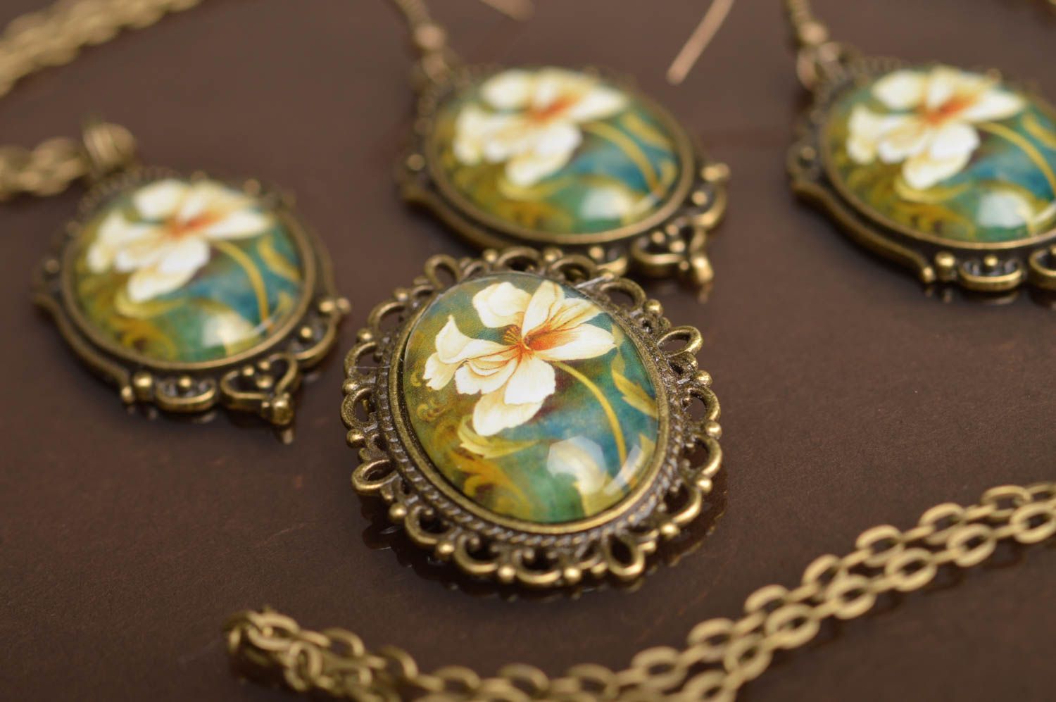 Ensemble de bijoux en métal ovales vintage floraux faits main 3 pièces photo 4