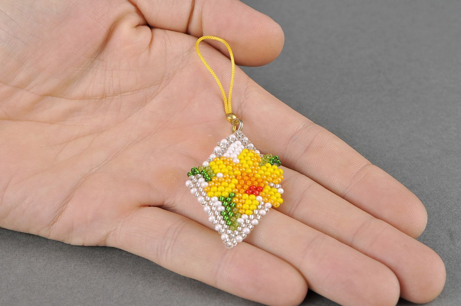 Beaded thumbs Narcissus photo 5