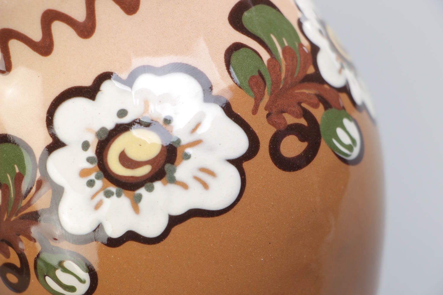 Petite tasse en céramique peinte brune faite main de style ethnique 25 cl photo 3