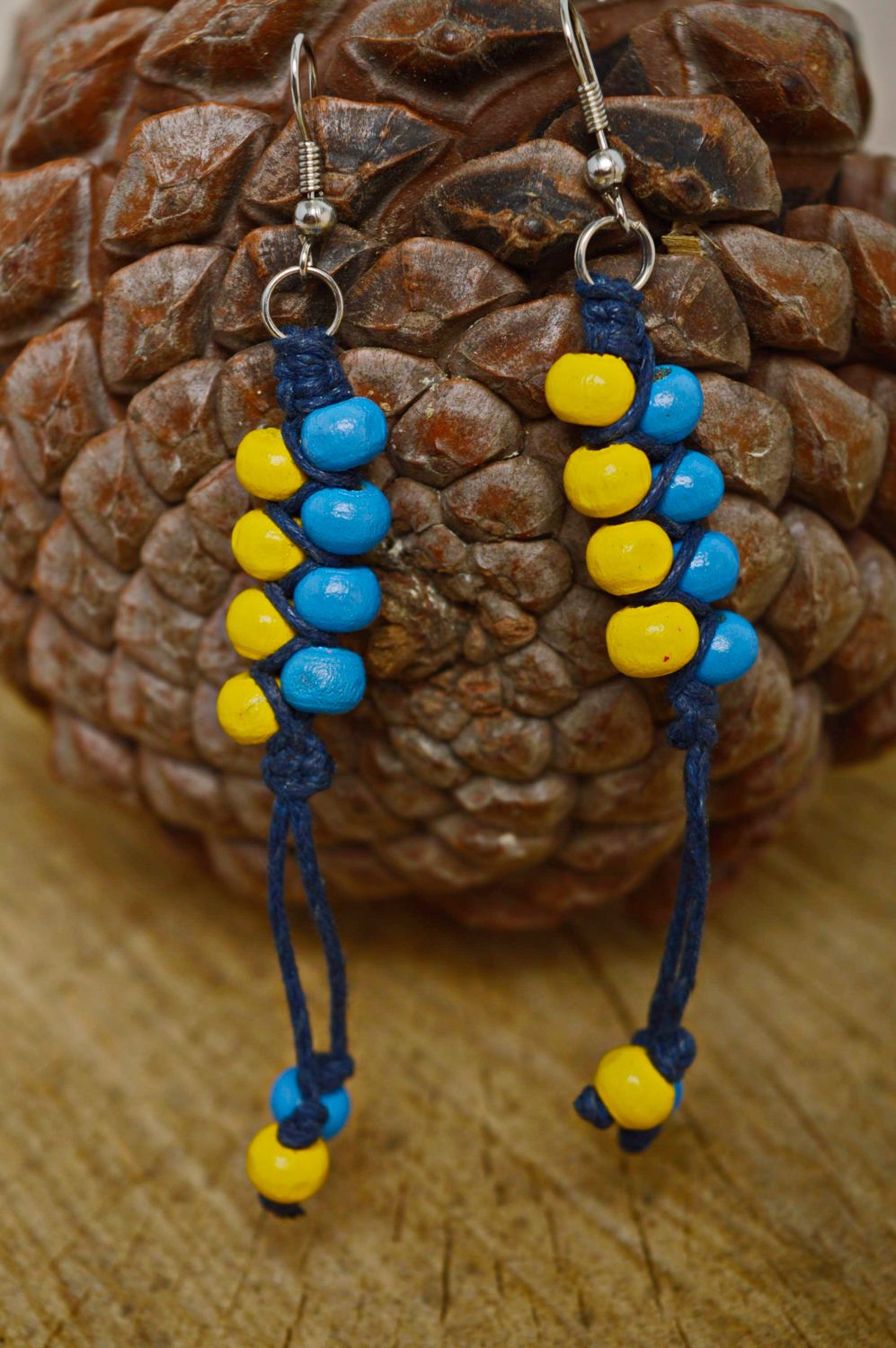 Macrame earrings with wooden beads photo 2