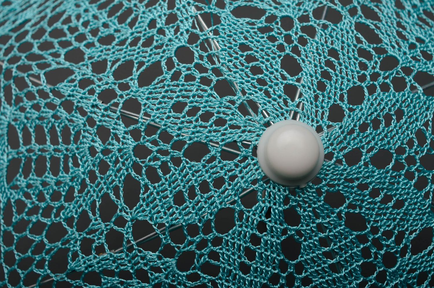 Ombrelle tricotée au crochet bleue faite main photo 4