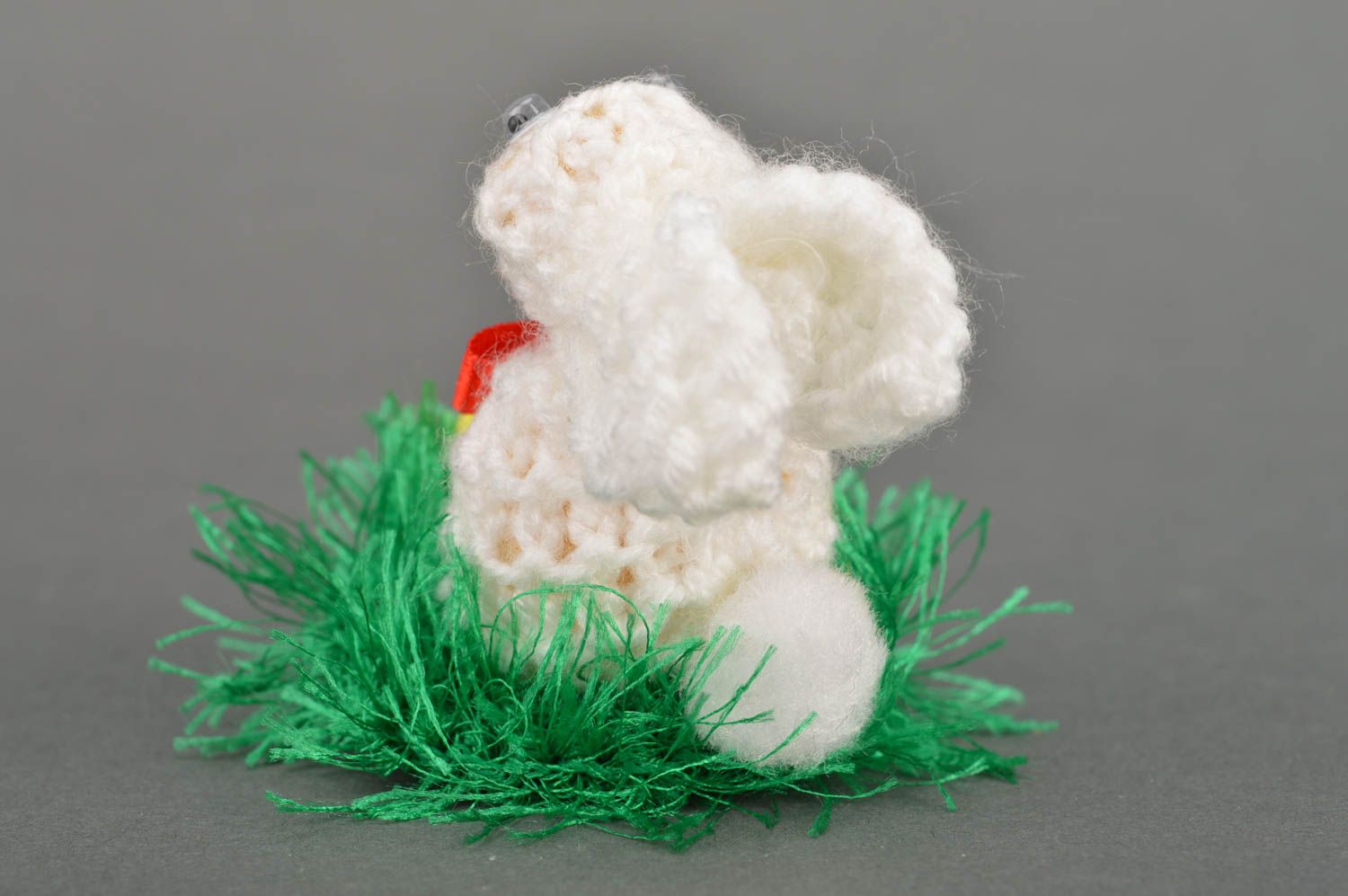Juguete de peluche conejo de Pascua tejido a ganchillo de acrílico artesanal foto 5
