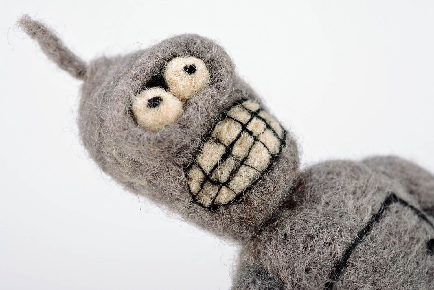 Künstlerische kuschelige Puppe aus Wolle Roboter  foto 3