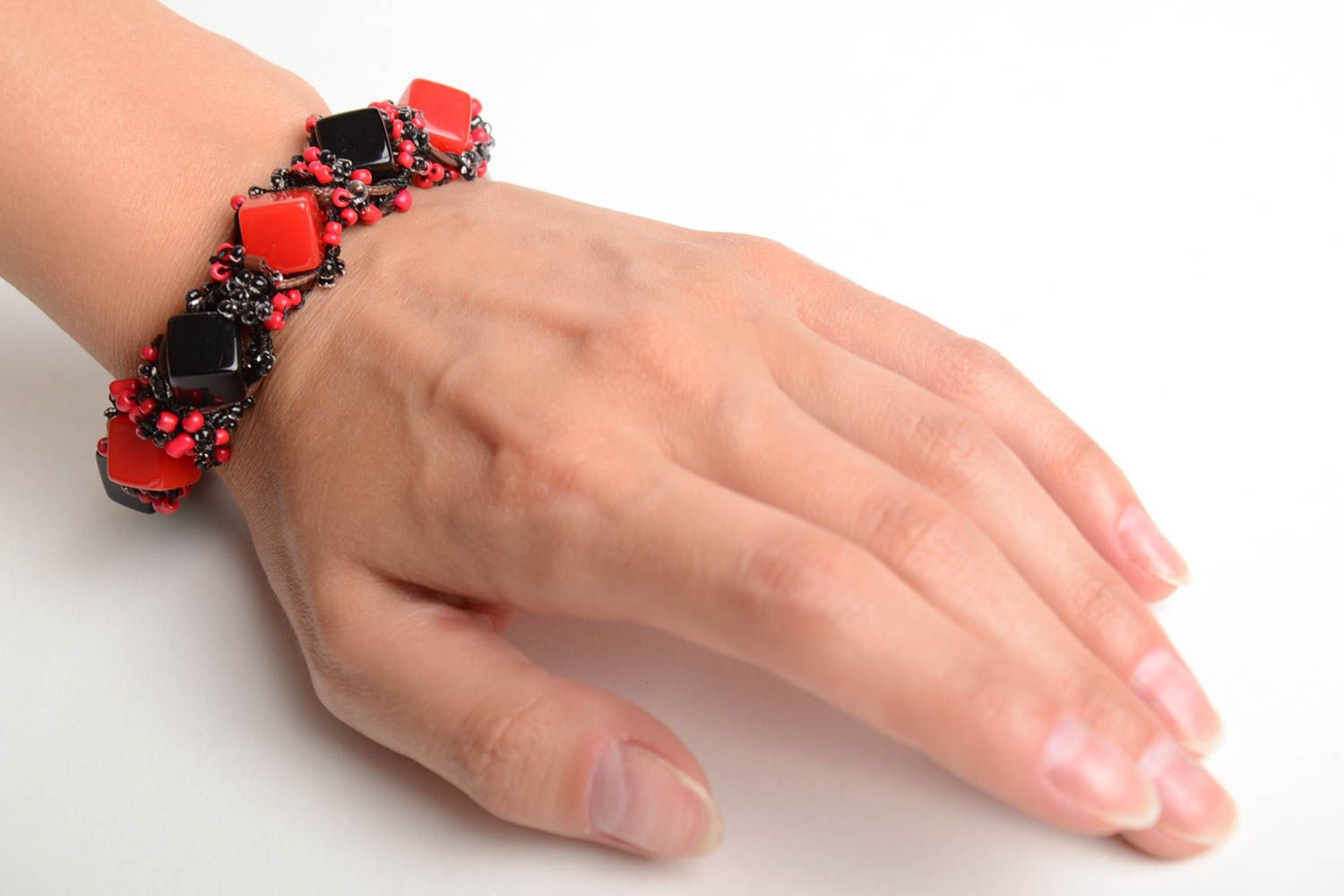 Handmade red and black bead woven wrist bracelet with chain and square beads photo 2