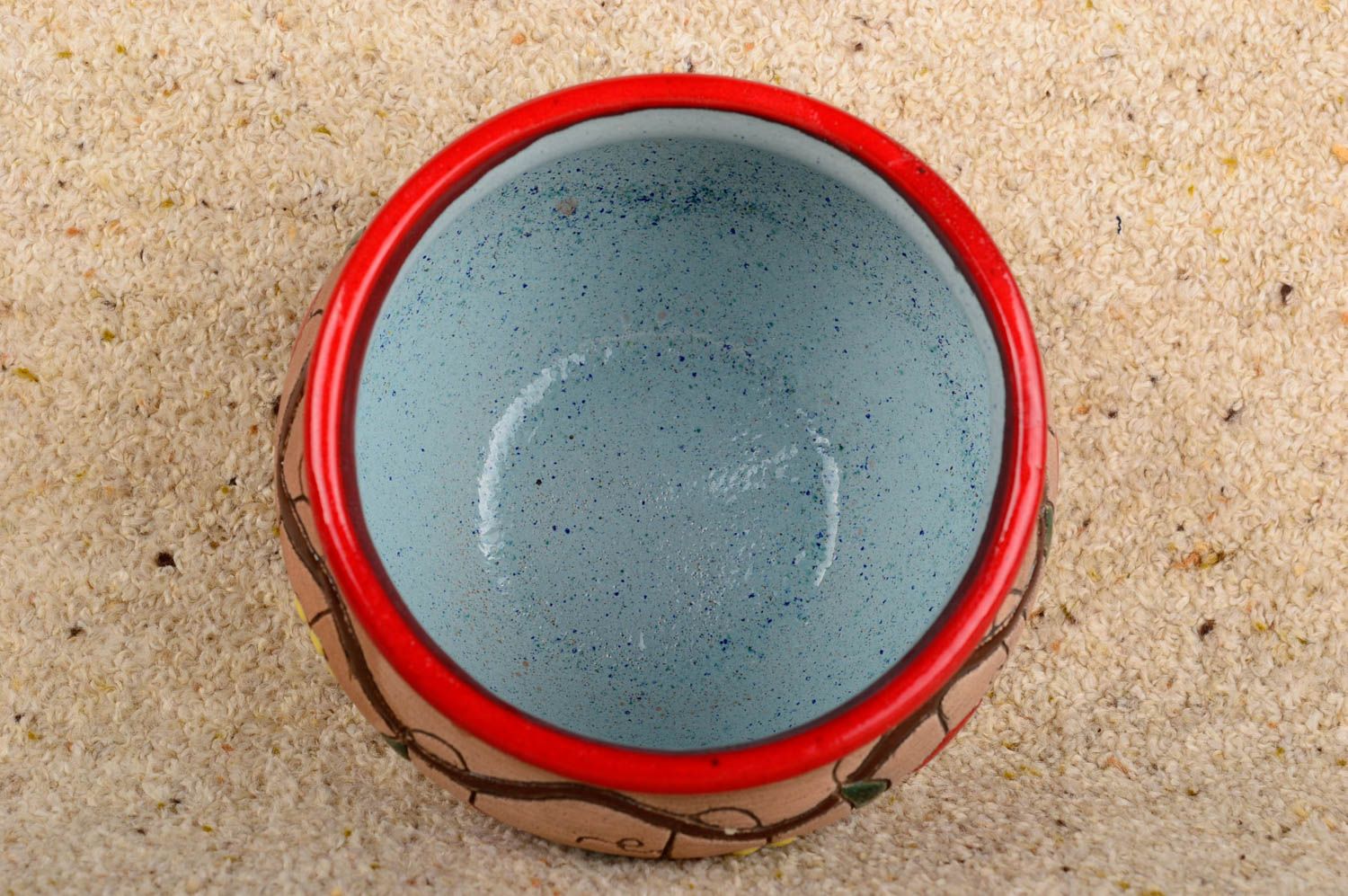 Sopera de porcelana hecha a mano utensilio de reposteria vajilla de barro foto 2