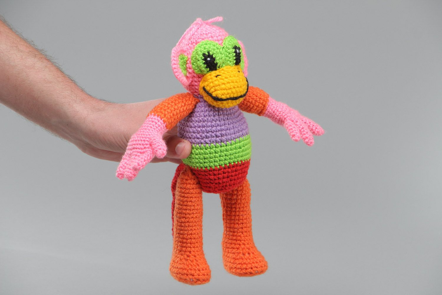 Poupée tricotée en fils acryliques au crochet multicolore faite main Singe photo 5