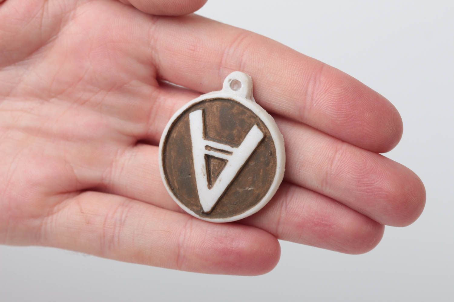Pendentif amulette fait main Bijou talisman rond slave Veles Cadeau original photo 5