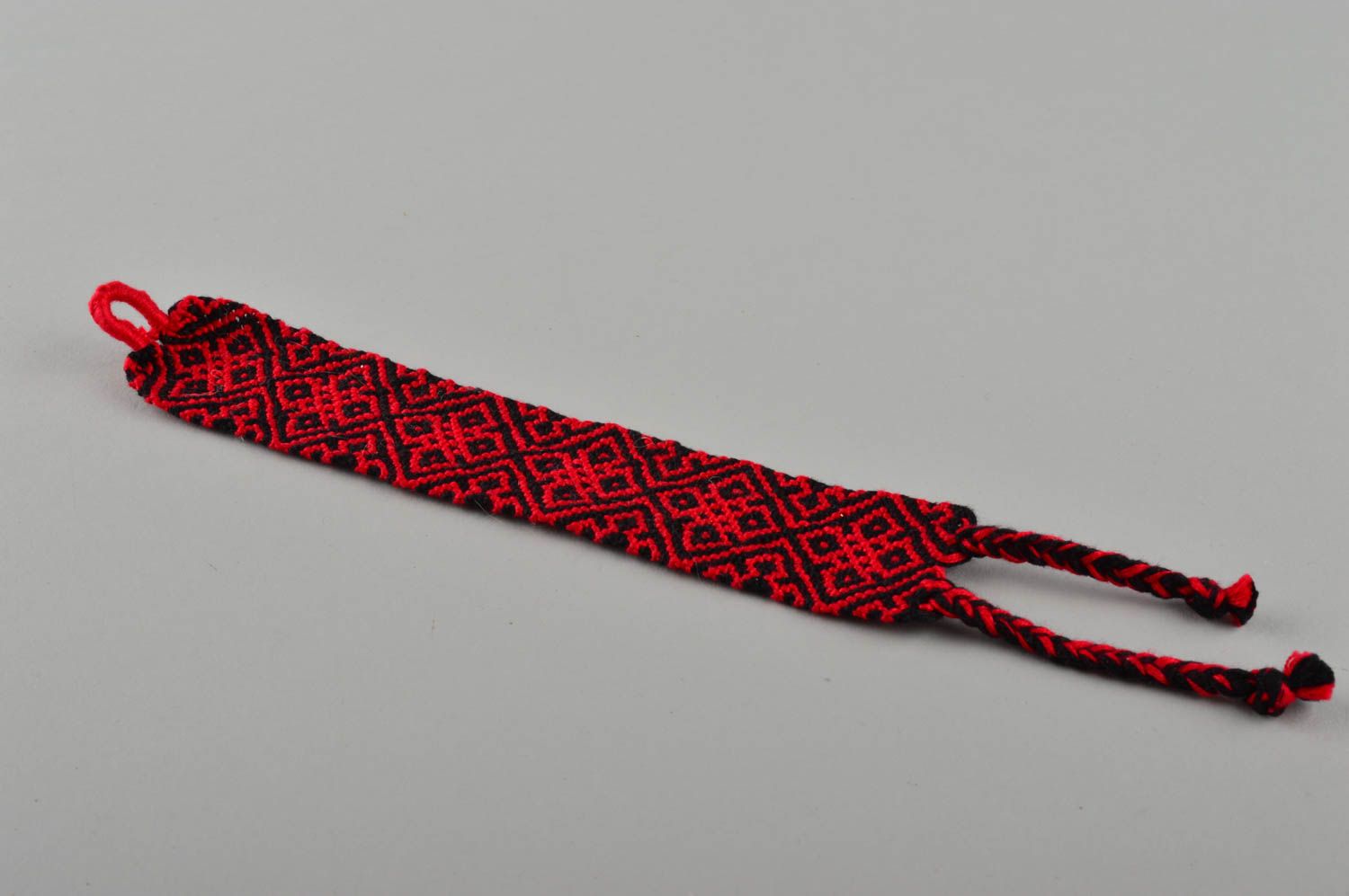 Handmade Armband Frauen schwarz rotes Stoff Armband Geschenk für Frau schön foto 1