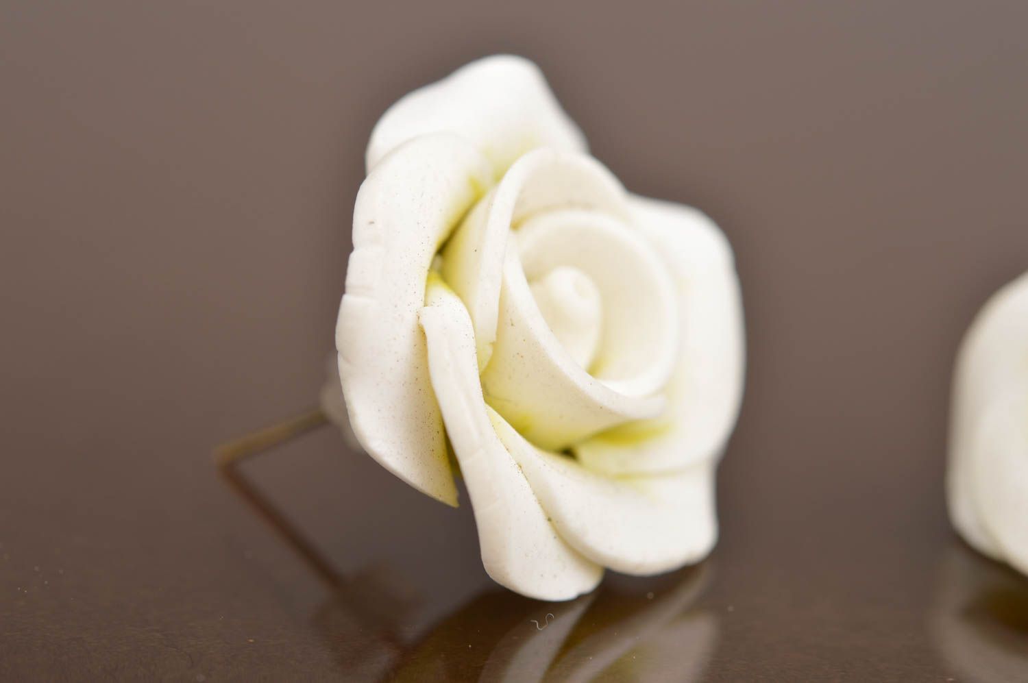 Handmade cute stud earrings made of polymer clay in shape of white roses photo 5