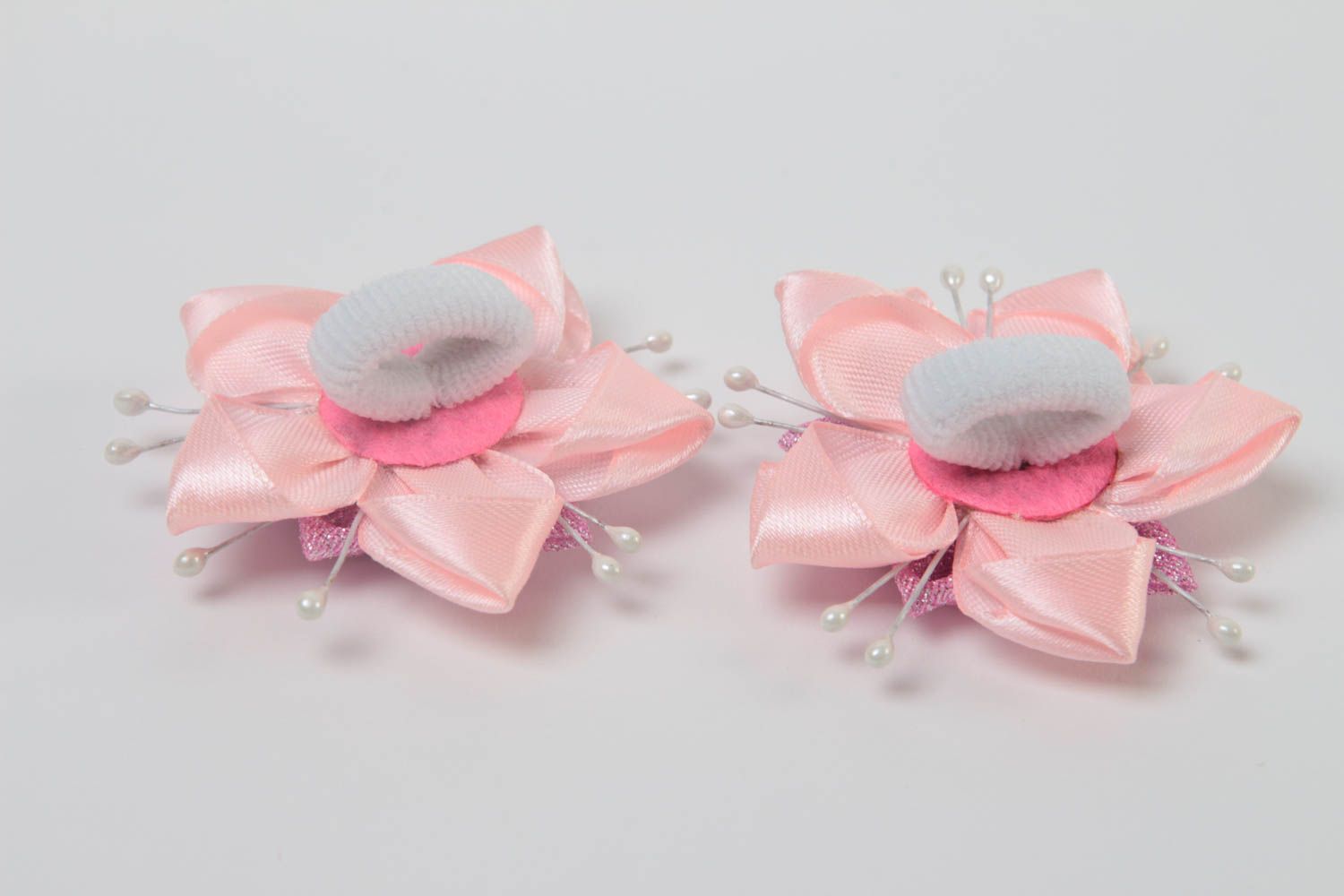 Детские резинки для волос с цветами ручной работы авторские красивые розовые фото 4