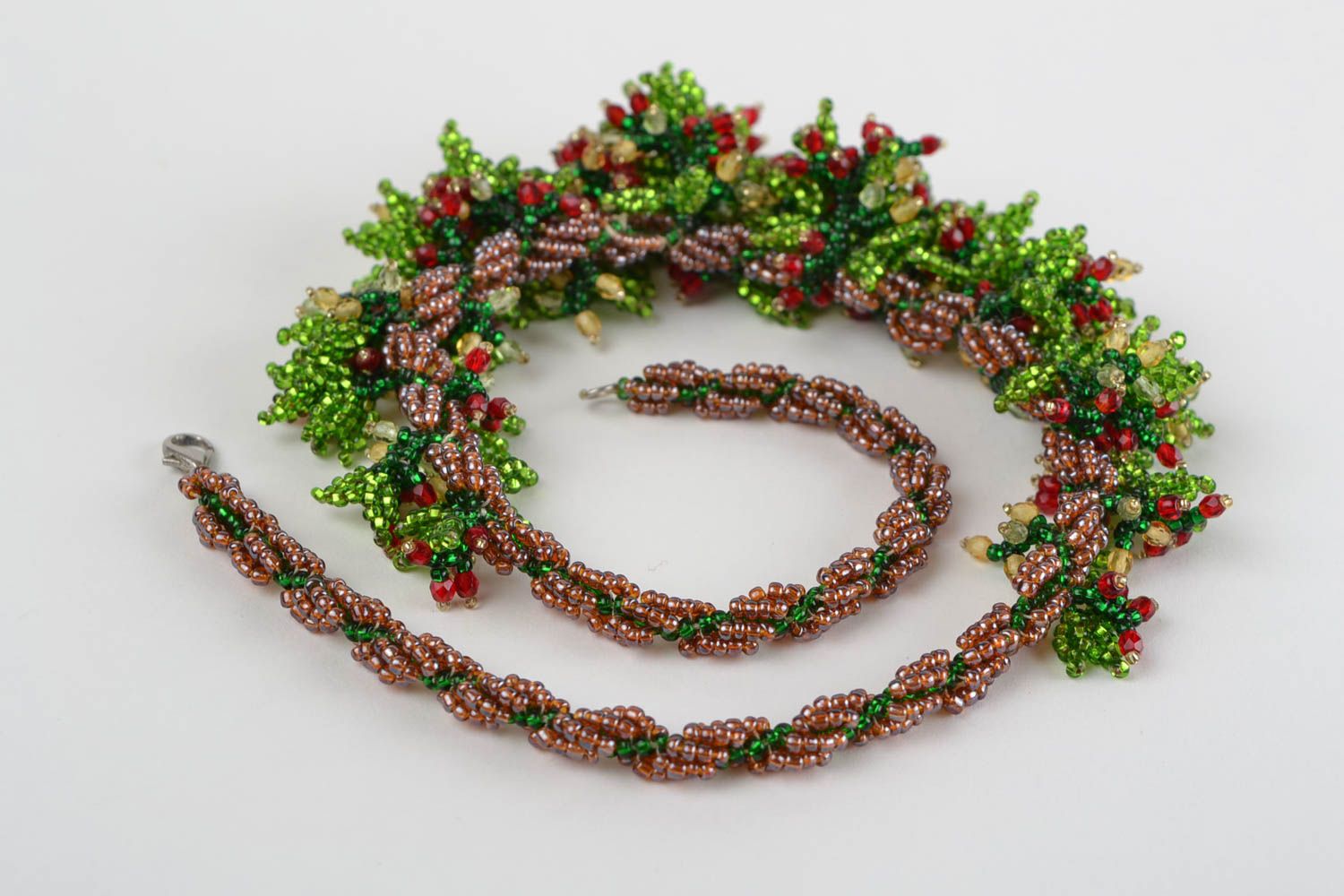 Beautiful handmade unusual stylish green necklace made of Czech seed beads photo 5