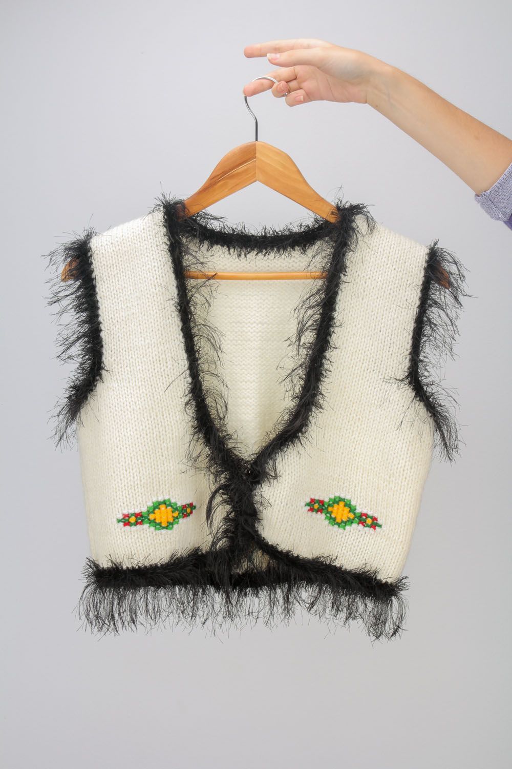 Knitted vest Ukrainian photo 3