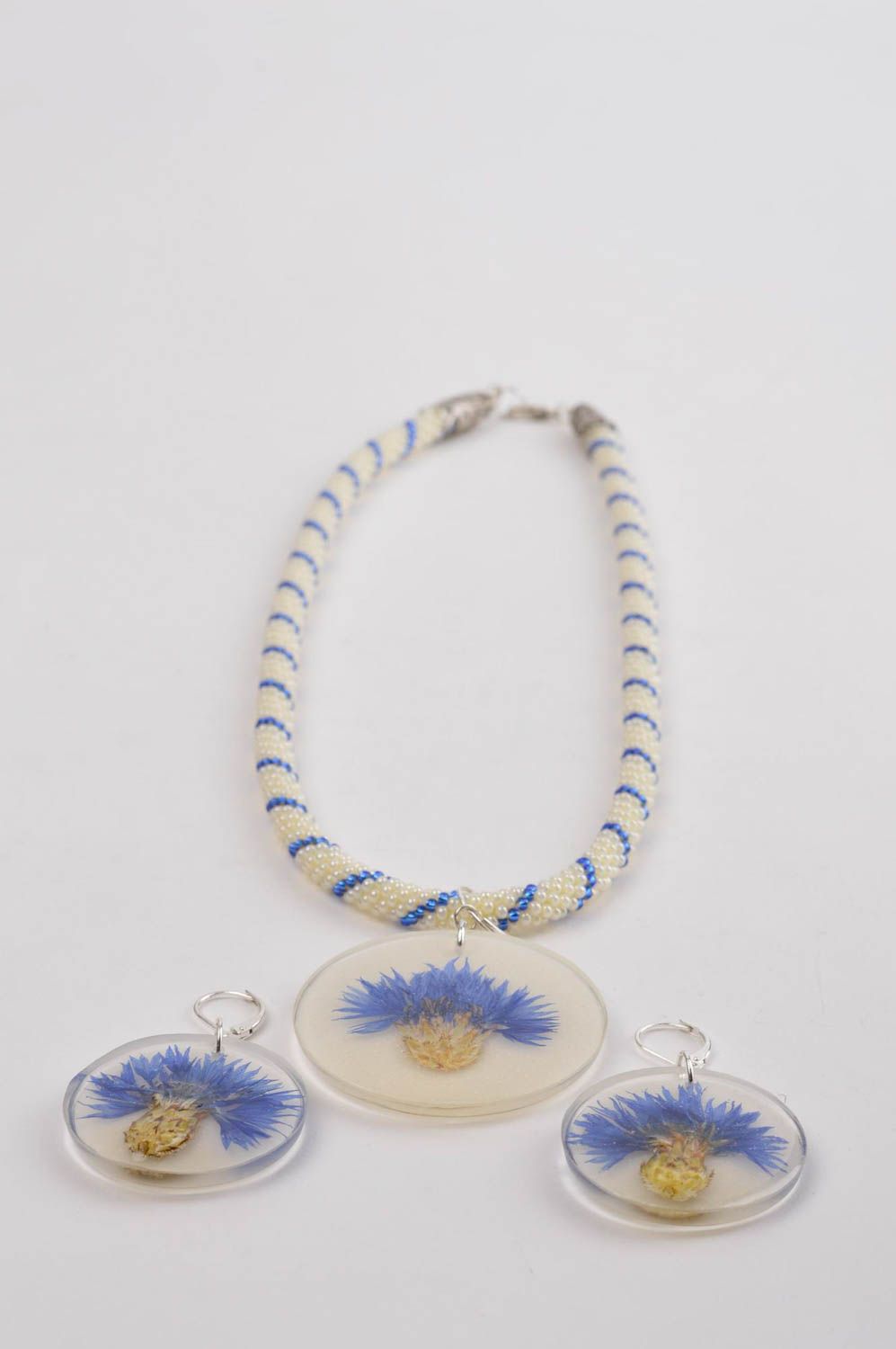 Handmade botanic jewelry designer pendant stylish earrings with dry flowers photo 2
