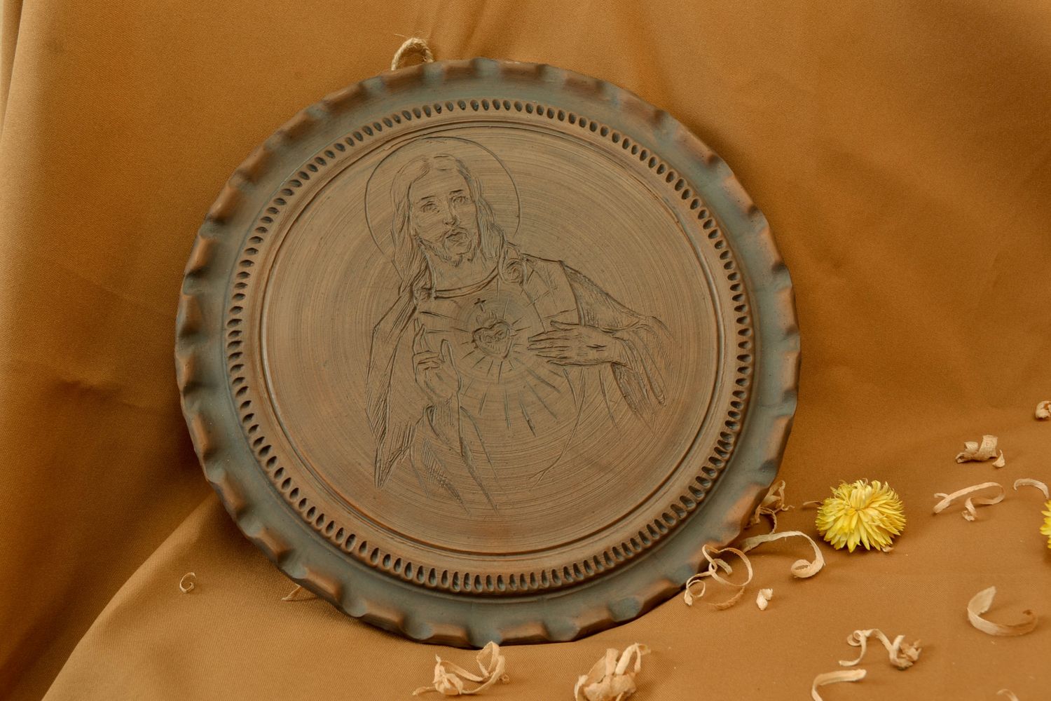 Настенное панно с иконой Иисуса Христа глиняное фото 1