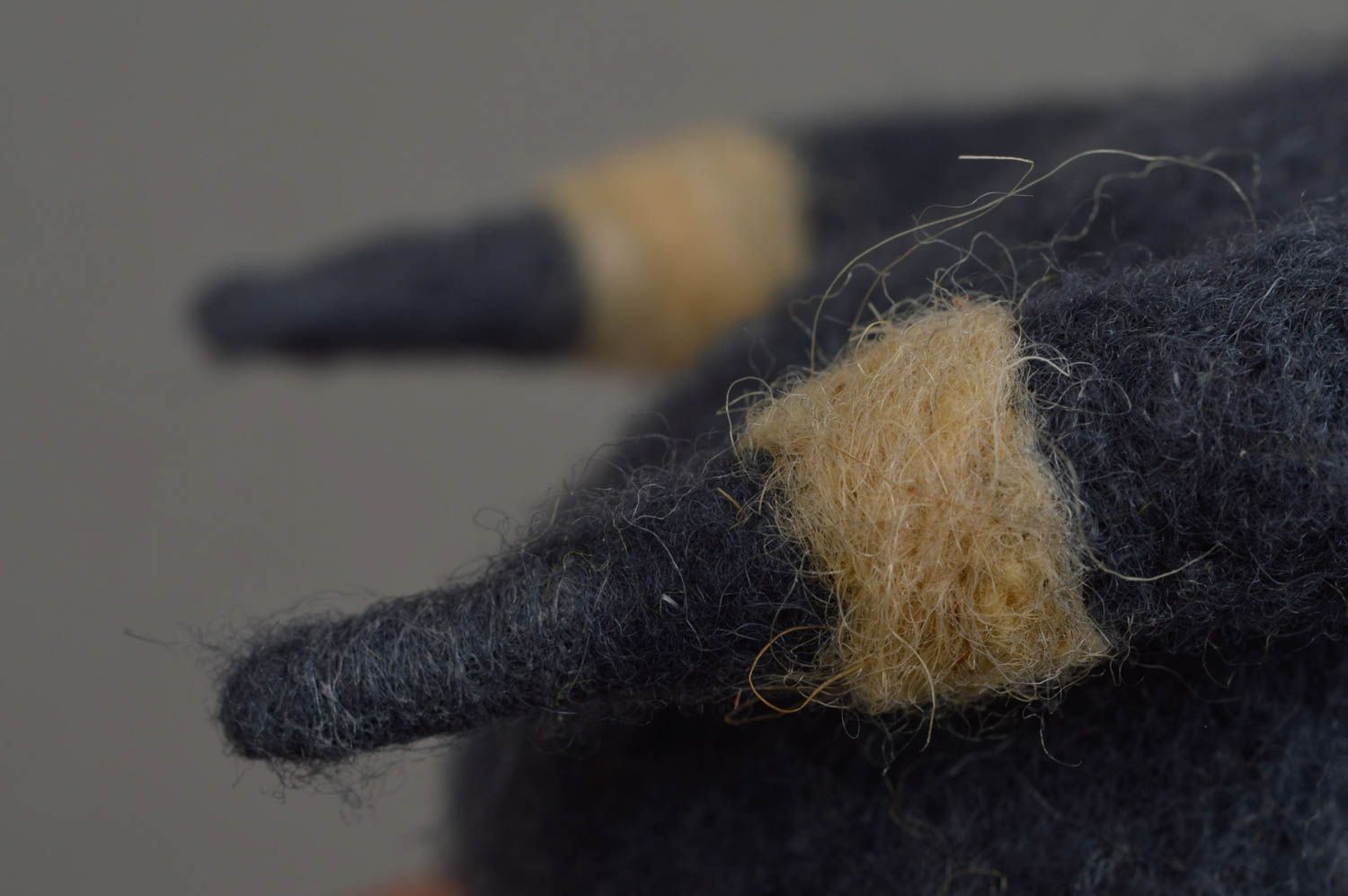 Peluche souris Jouet pour enfant fait main Cadeau original décor de maison laine photo 5