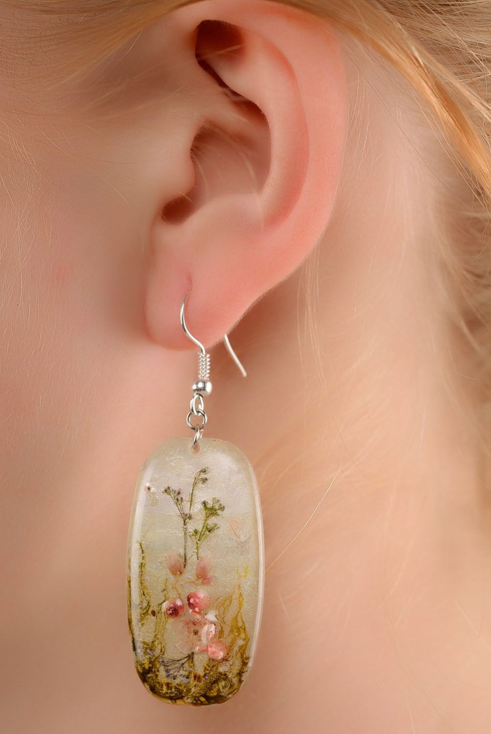 Long earrings made of epoxy resin photo 3