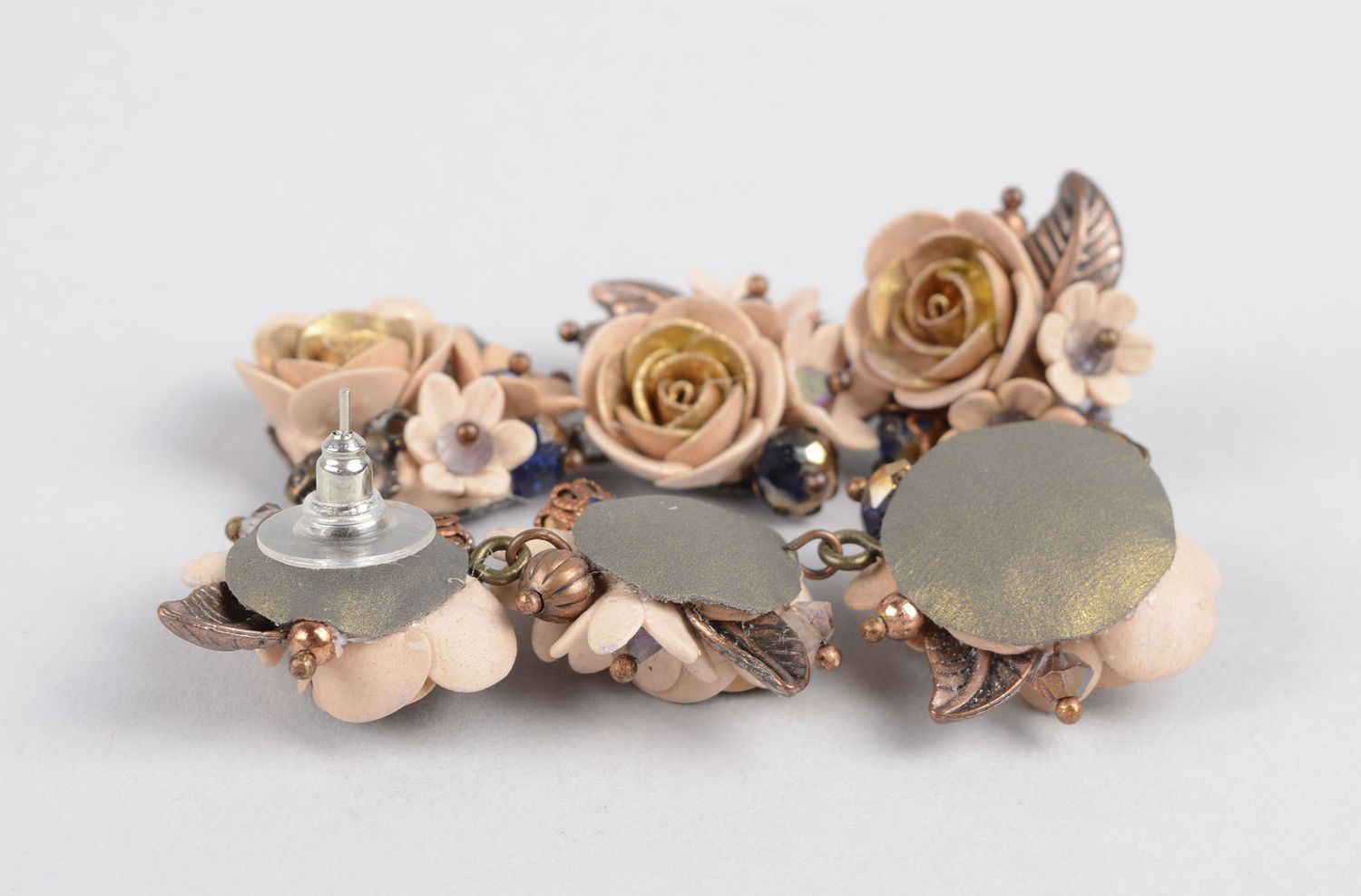 Effektvolle Blumen Ohrringe handmade Polymer Schmuck Ohrringe für Damen foto 4
