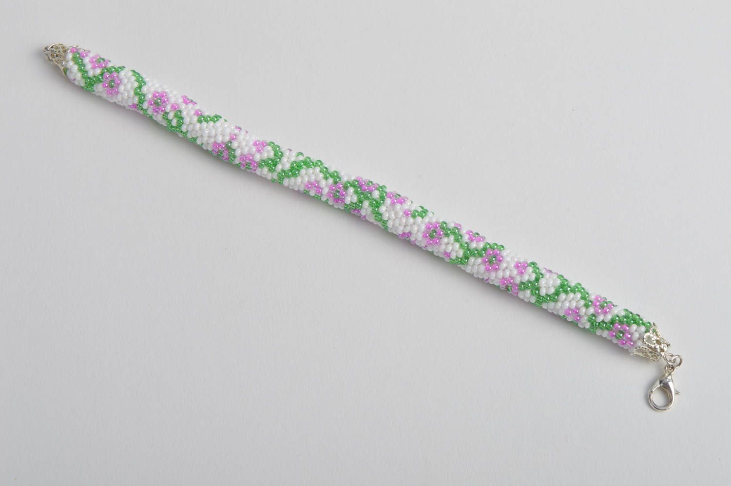 Bracelet perles de rocaille Bijou fait main blanc motif floral Cadeau fille photo 5