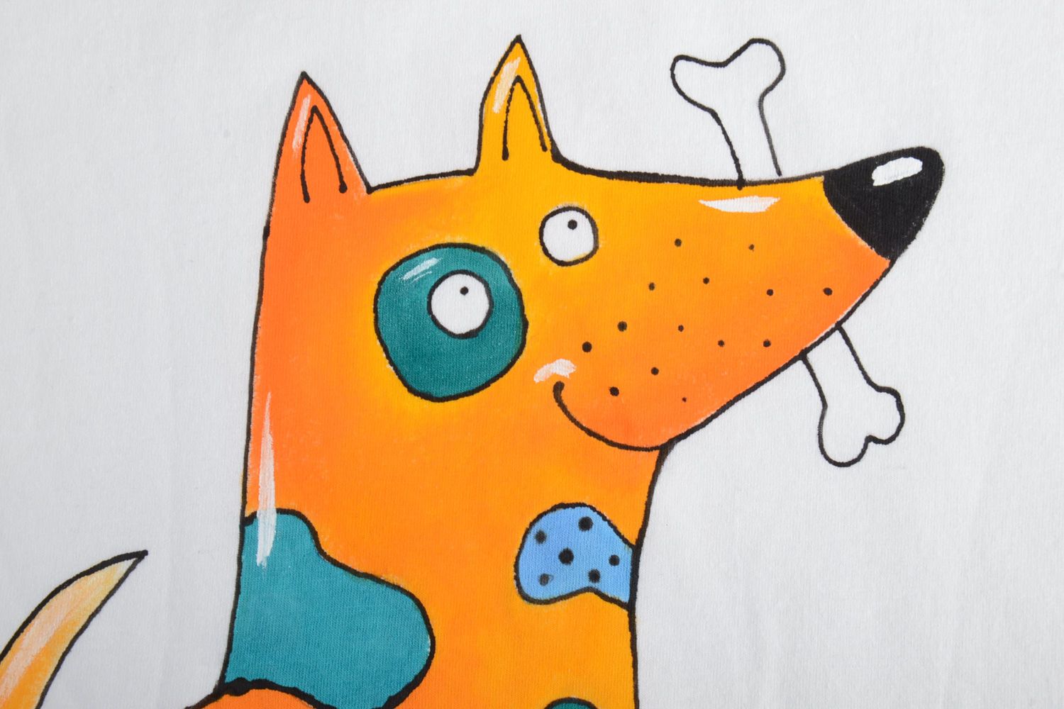 Handgemachtes Sporthemd aus Baumwolle mit bemaltem Hund von Acrylfarben Schön foto 3