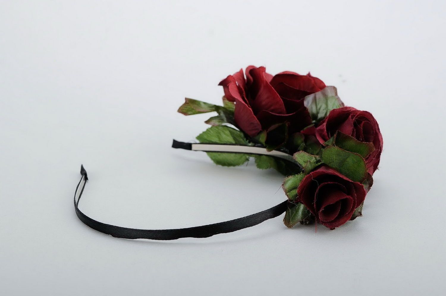 Headband with roses photo 4