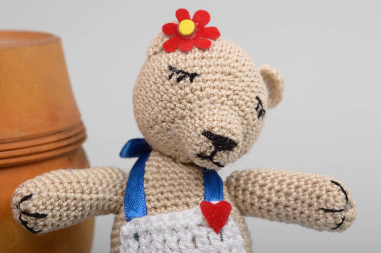 Peluche ourse avec du miel faite main Jouet tricot au crochet Cadeau pour enfant photo 3