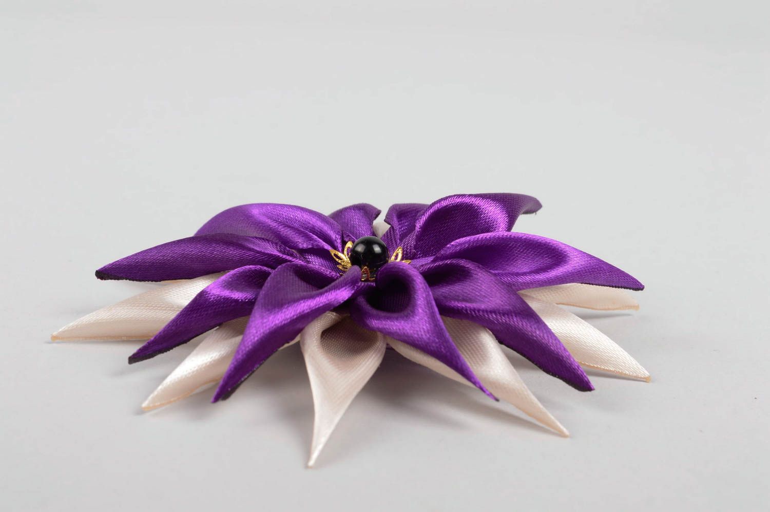 Фиолетовое украшение ручной работы заколка с цветком аксессуар для волос фото 3