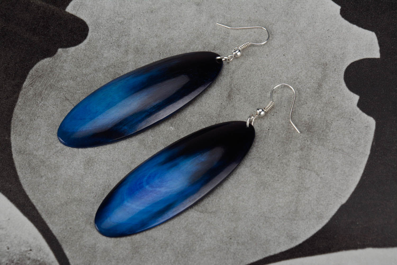 Blue long earrings made ​​of cow horn photo 2
