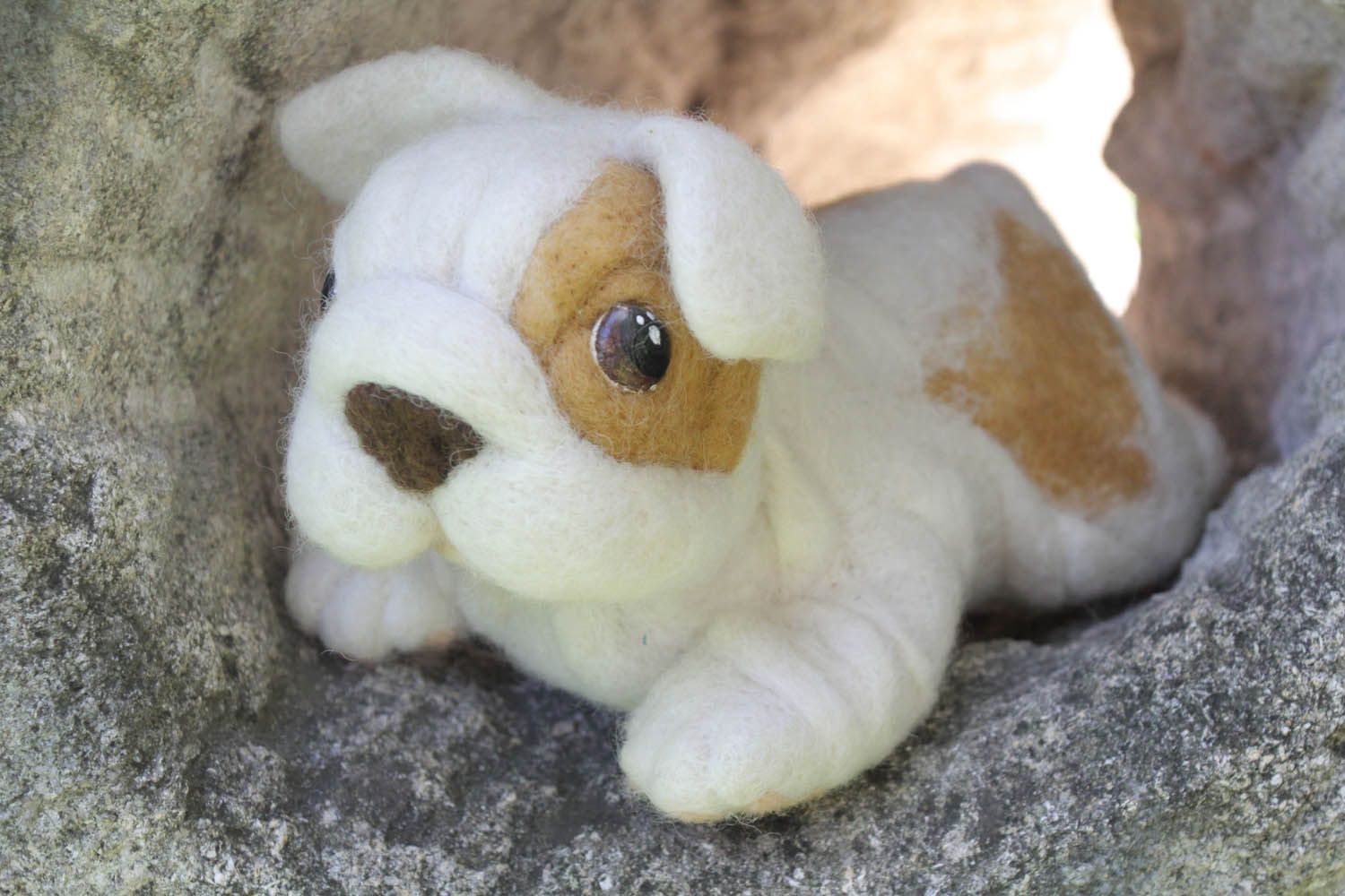 Brinquedo macio têxtil feito à mão de lã  para interior de materiais naturais Cachorro foto 5