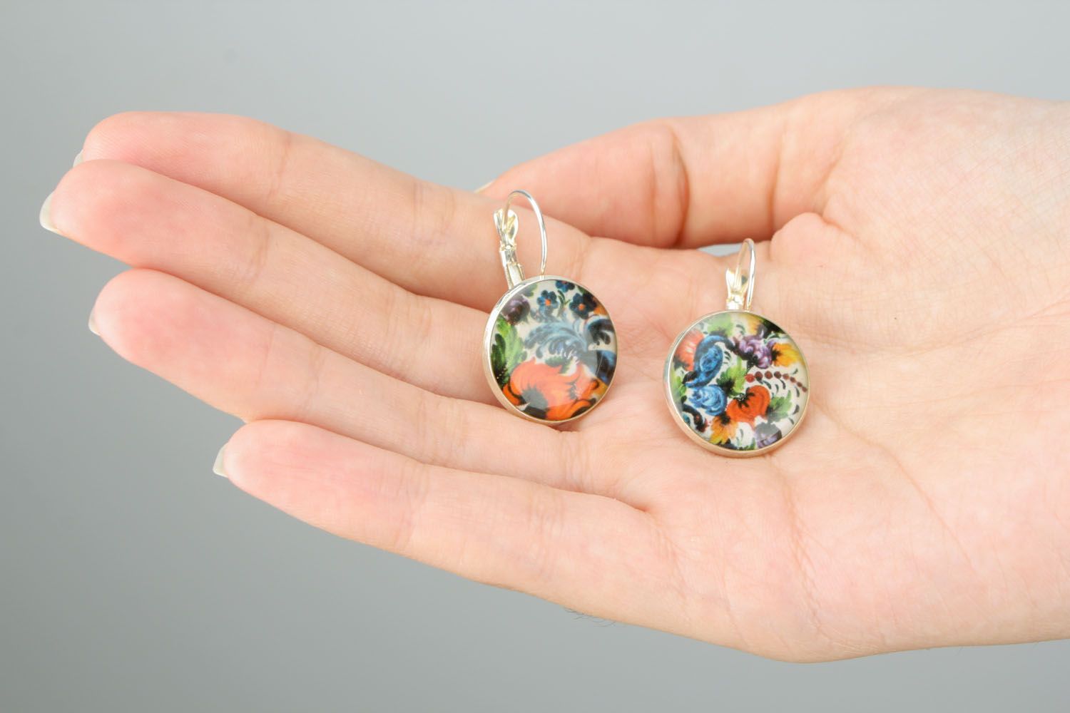 Earrings made using decoupage technique photo 2